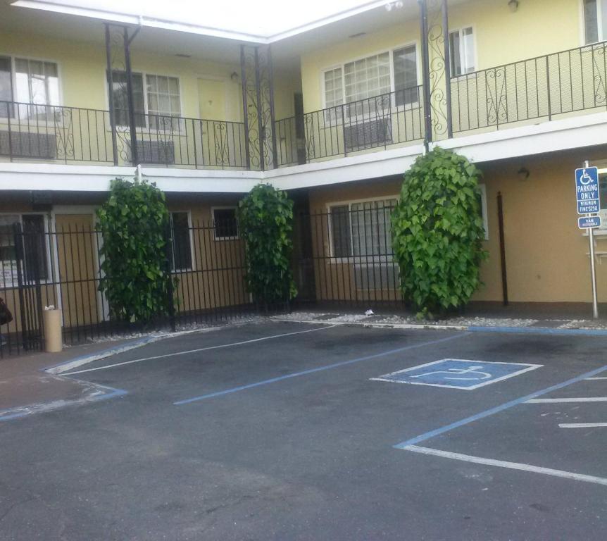 Stockton Travelers Motel ภายนอก รูปภาพ